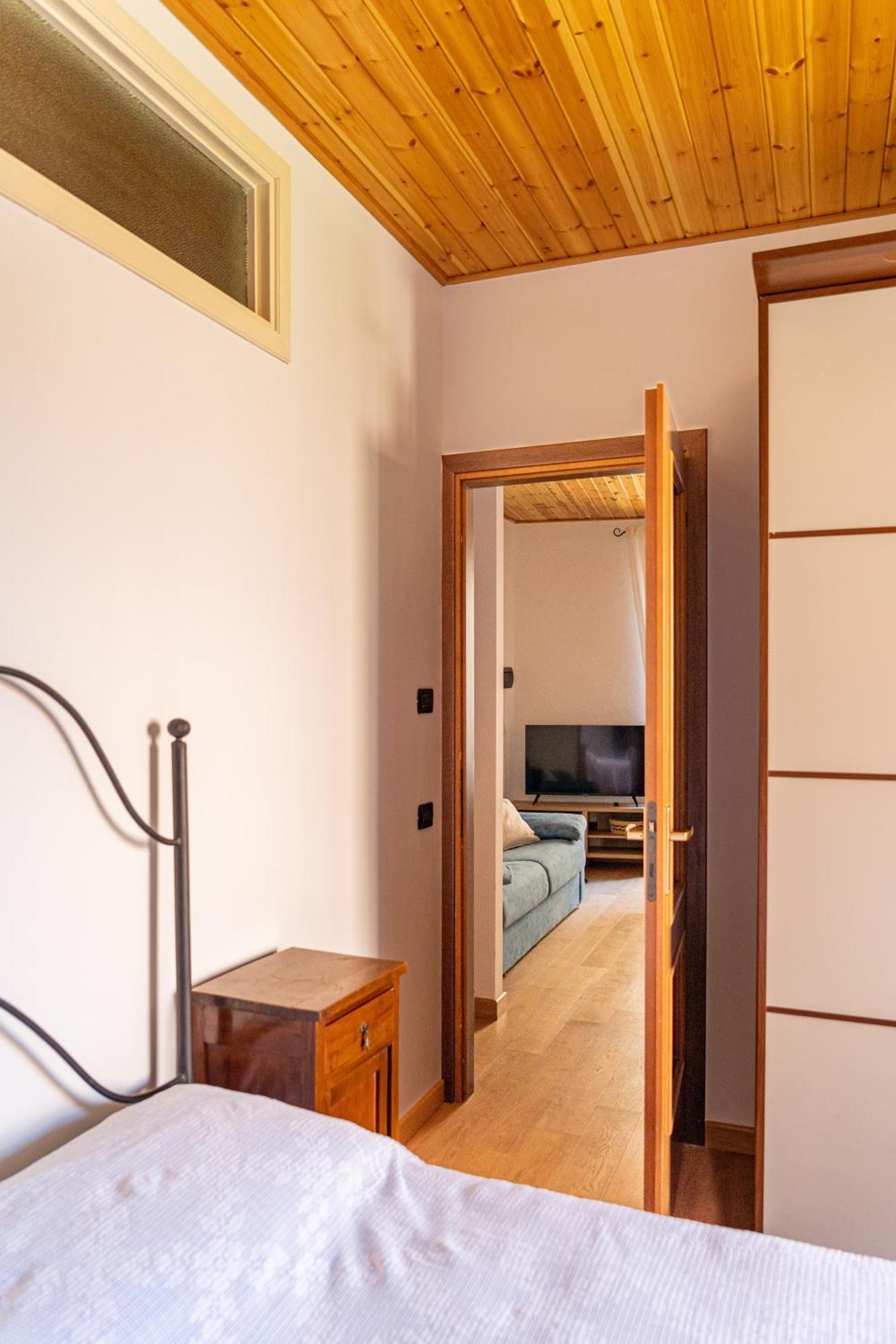 דירות טוסקולנו מדרנו Magico Loft Nel Centro Storico מראה חיצוני תמונה